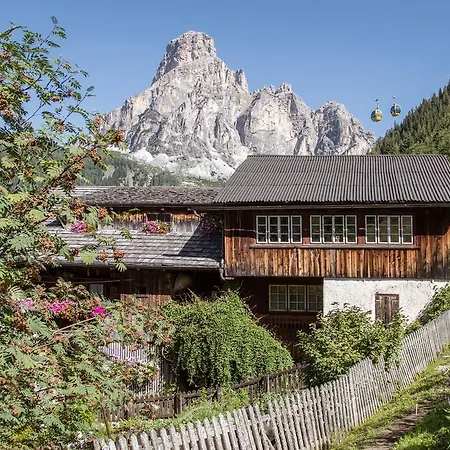 La Perla: The Leading Of The World Hotel