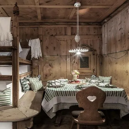 La Perla: The Leading Of The World 酒店